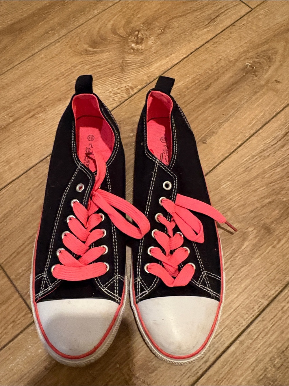 Twisted Black Canvas Low-Top Sneakers with Neon Pink Laces